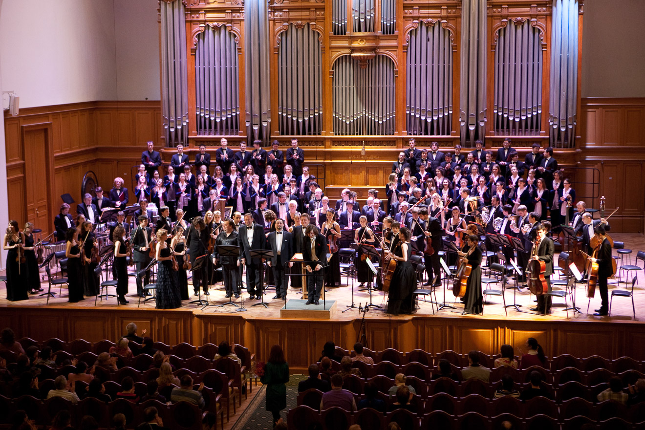 Концерт оркестра «Московия» из цикла «ГАРНА «Россия» им. Л.Г. Зыкиной представляет»